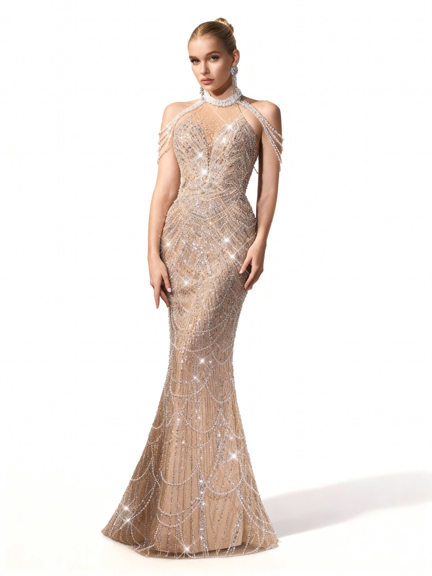 Stalluxe | Langes Kleid mit Neckholder und Meerjungfrauen-Saum