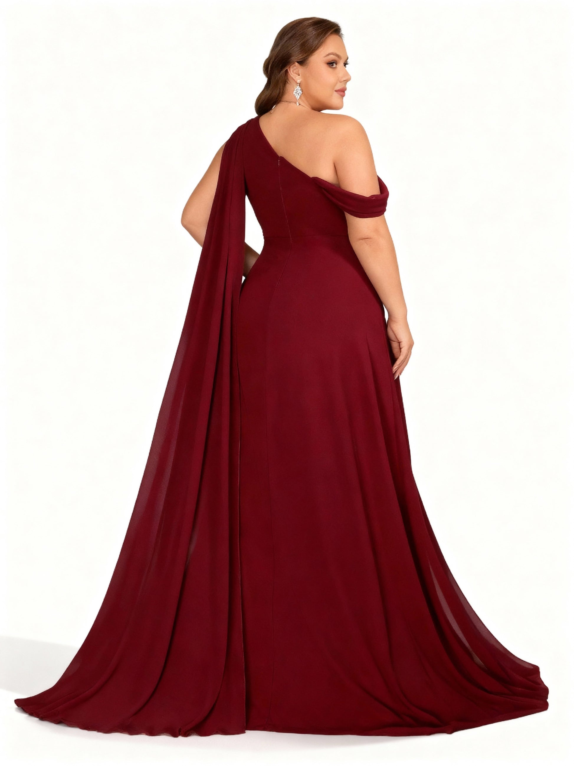 Stalluxe | Brautjungfernkleid in Großen Größen mit Asymmetrischem Ausschnitt