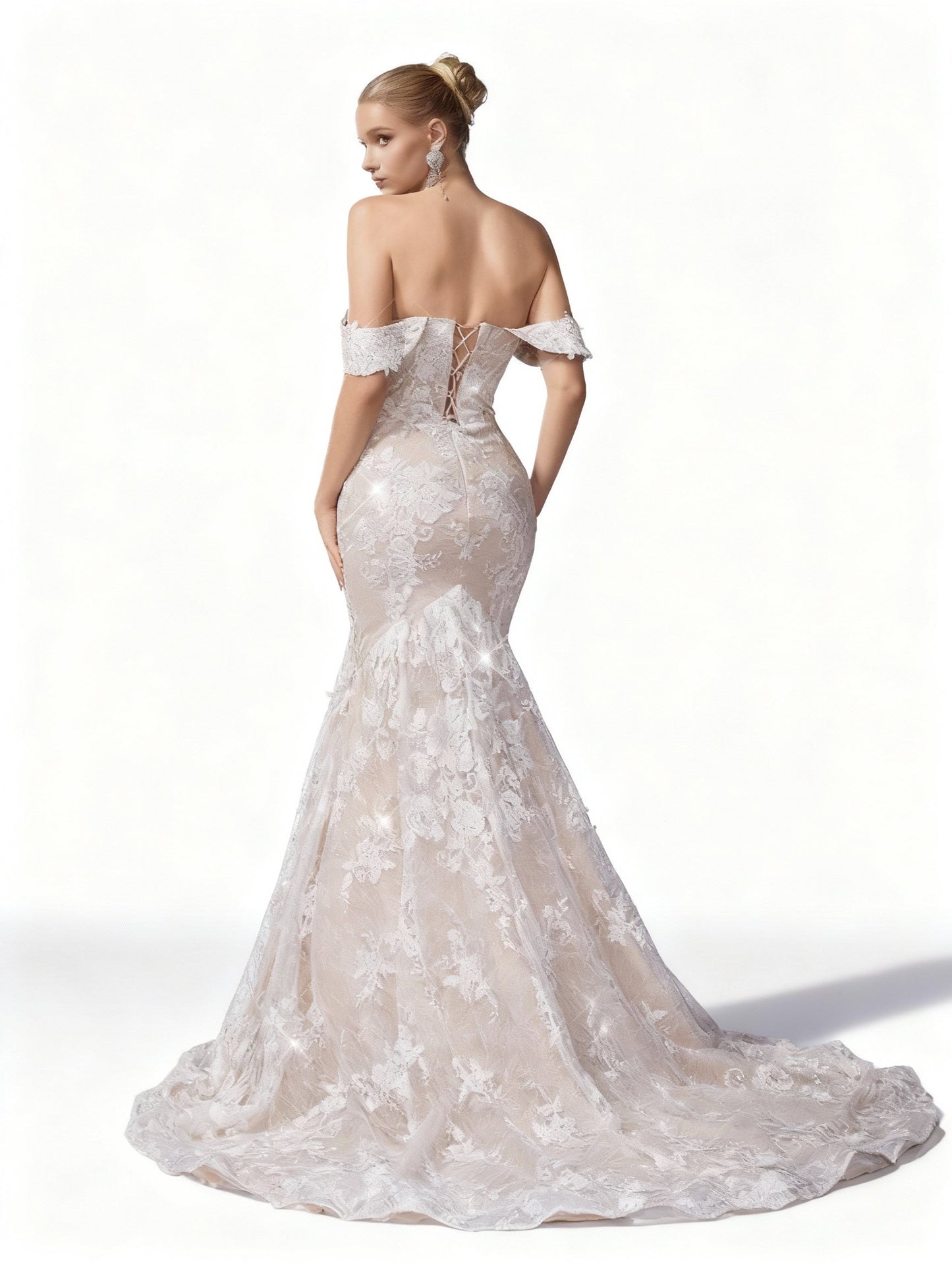 Stalluxe | Ein-Schulter Spitze Hochzeitskleid mit Falten und Blumenstickerei