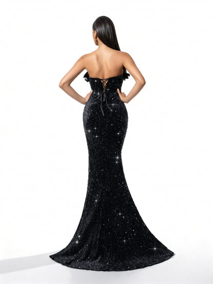 Stalluxe | Schwarzes Paillettenkleid mit Federn und Revers