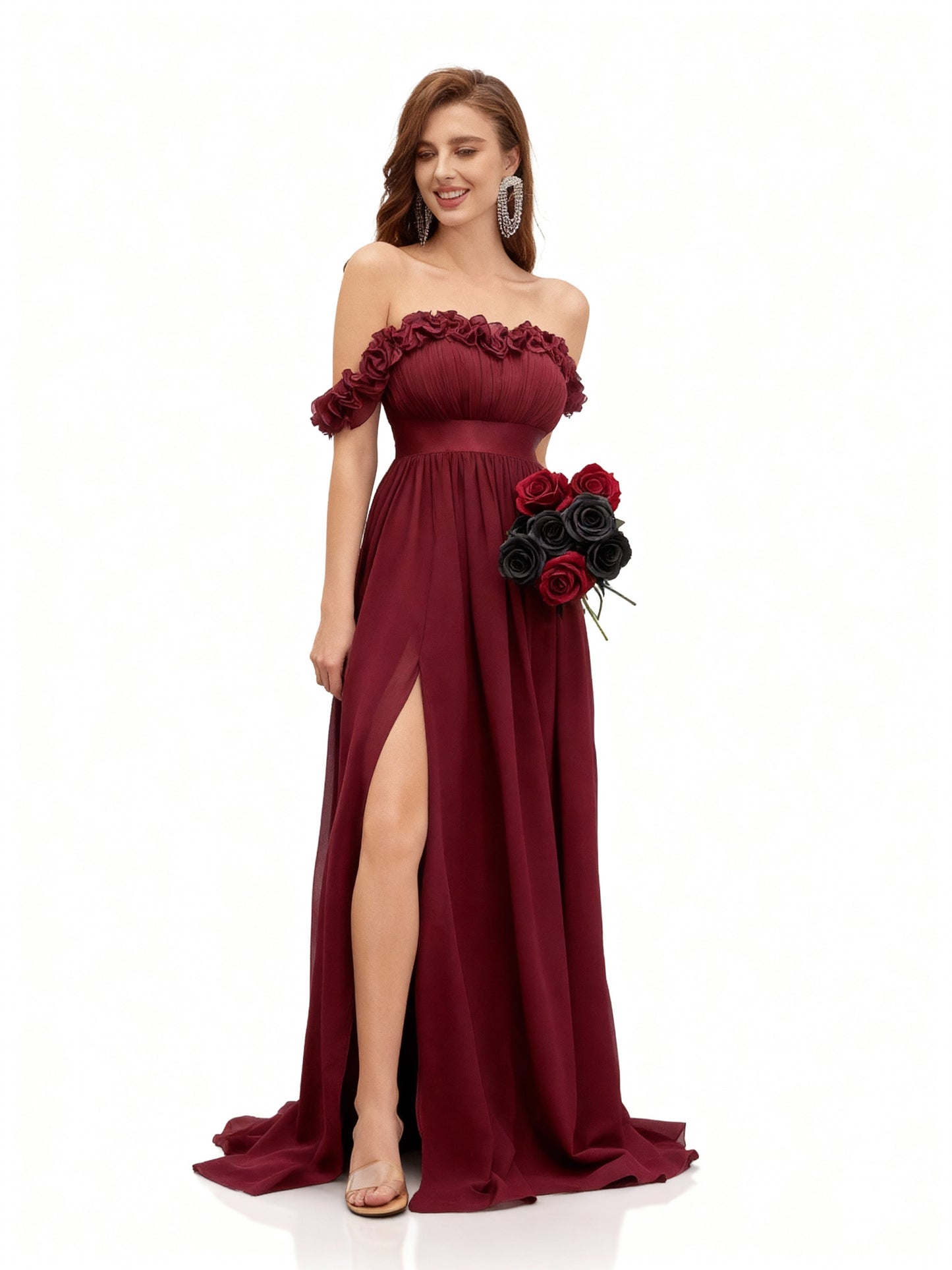 Stalluxe | Abendkleid mit Blumenverzierung und Schlitz