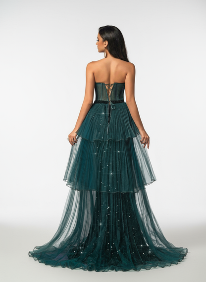 Stalluxe | Dunkelgrünes trägerloses Paillettenkleid mit Schlitz