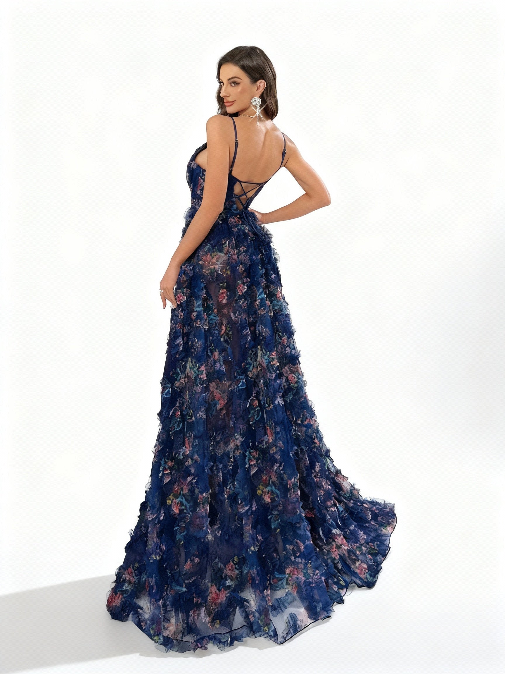 Stalluxe | Sommerliches Rückenfreies Halterneck Kleid mit Druck und Schlitz