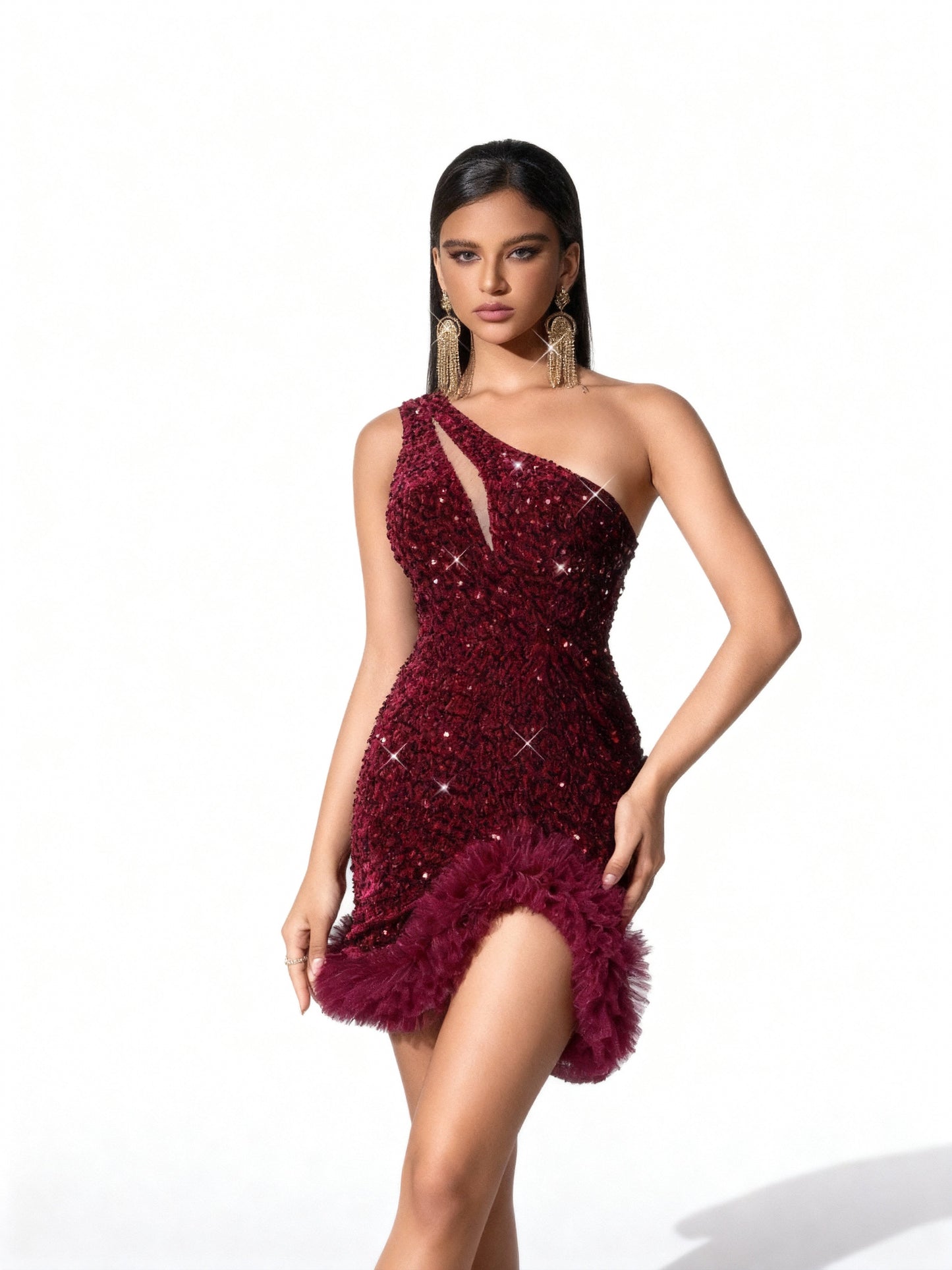 Stalluxe | Burgunderfarbenes Paillettenkleid mit Cutout