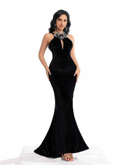 Stalluxe | Schwarzes Blumen-Fischschwanzkleid mit Rückenausschnitt