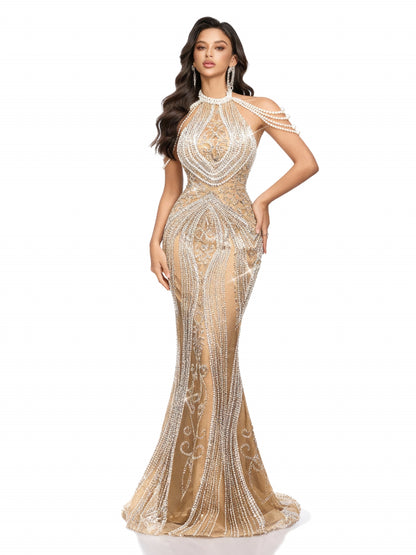 Stalluxe | Champagnerfarbenes Kleid mit Neckholder und Rückenausschnitt im Meerjungfrauenstil