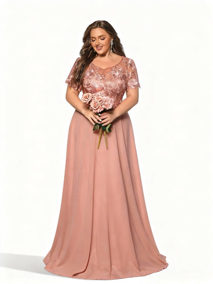 Stalluxe | Rosafarbenes Spitzenkleid in Übergröße mit Applikationen und Kurzem Ärmel 5XL