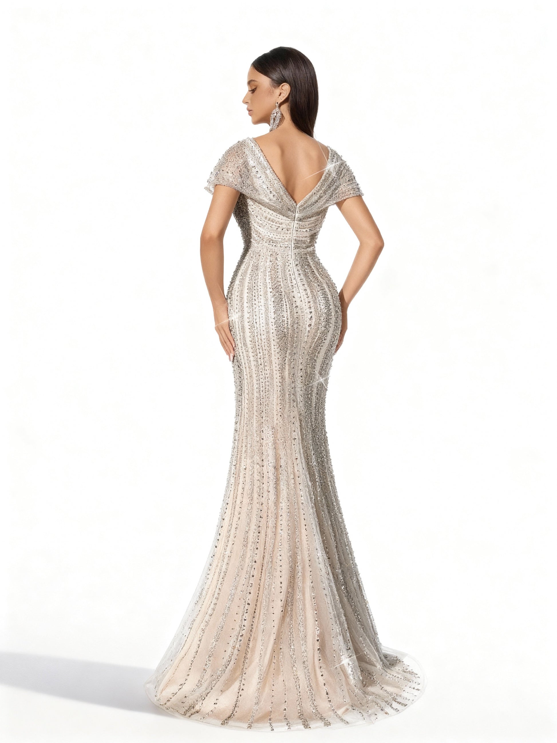 Stalluxe | Silbernes Paillettenkleid mit V-Ausschnitt im Meerjungfrauenstil