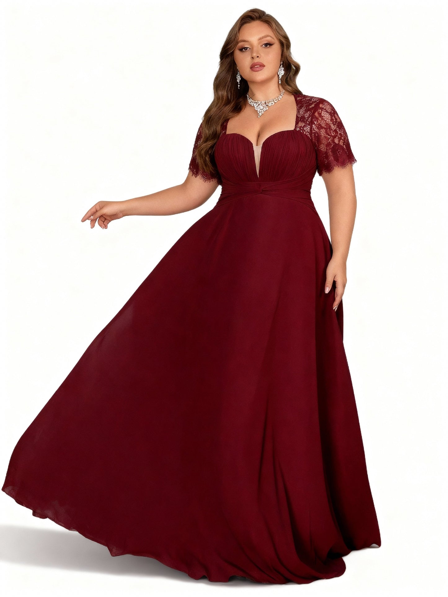 Stalluxe | Chiffonkleid mit Spitzenbesatz in Großen Größen