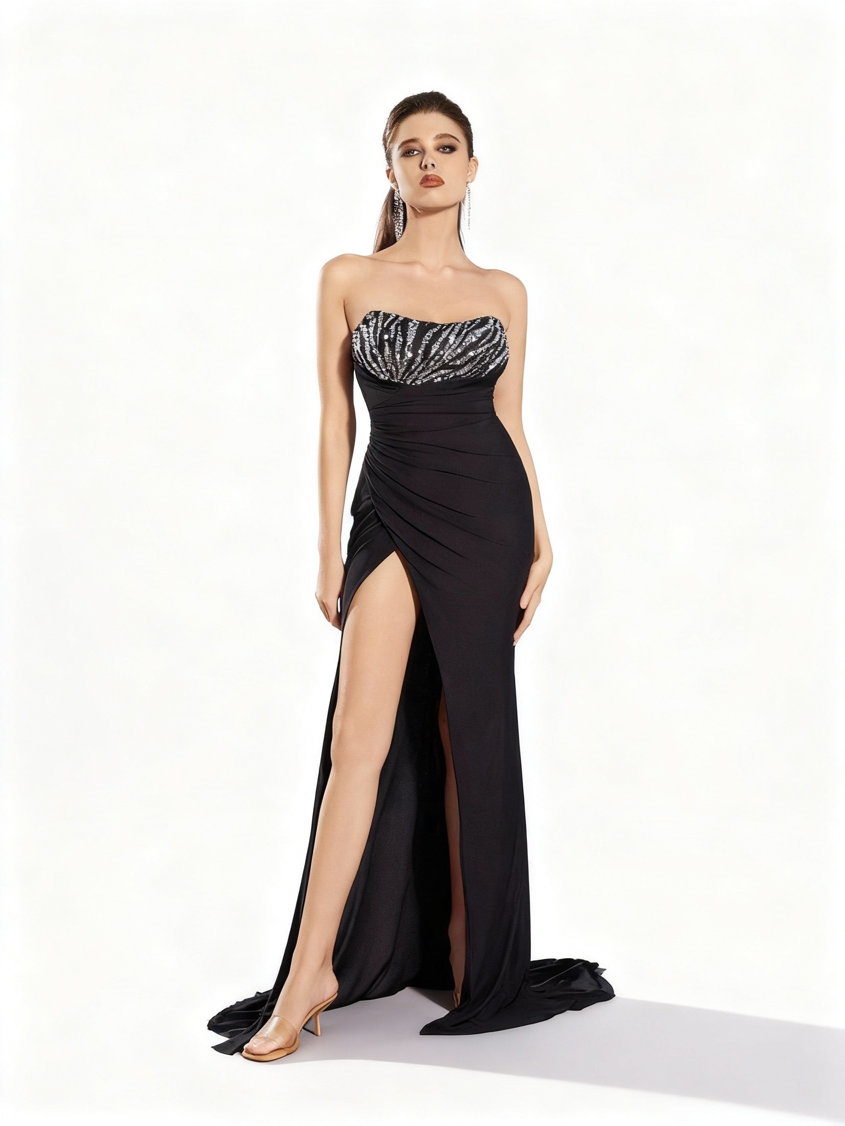 Stalluxe | Trägerloses Paillettenkleid mit Schlitz XL