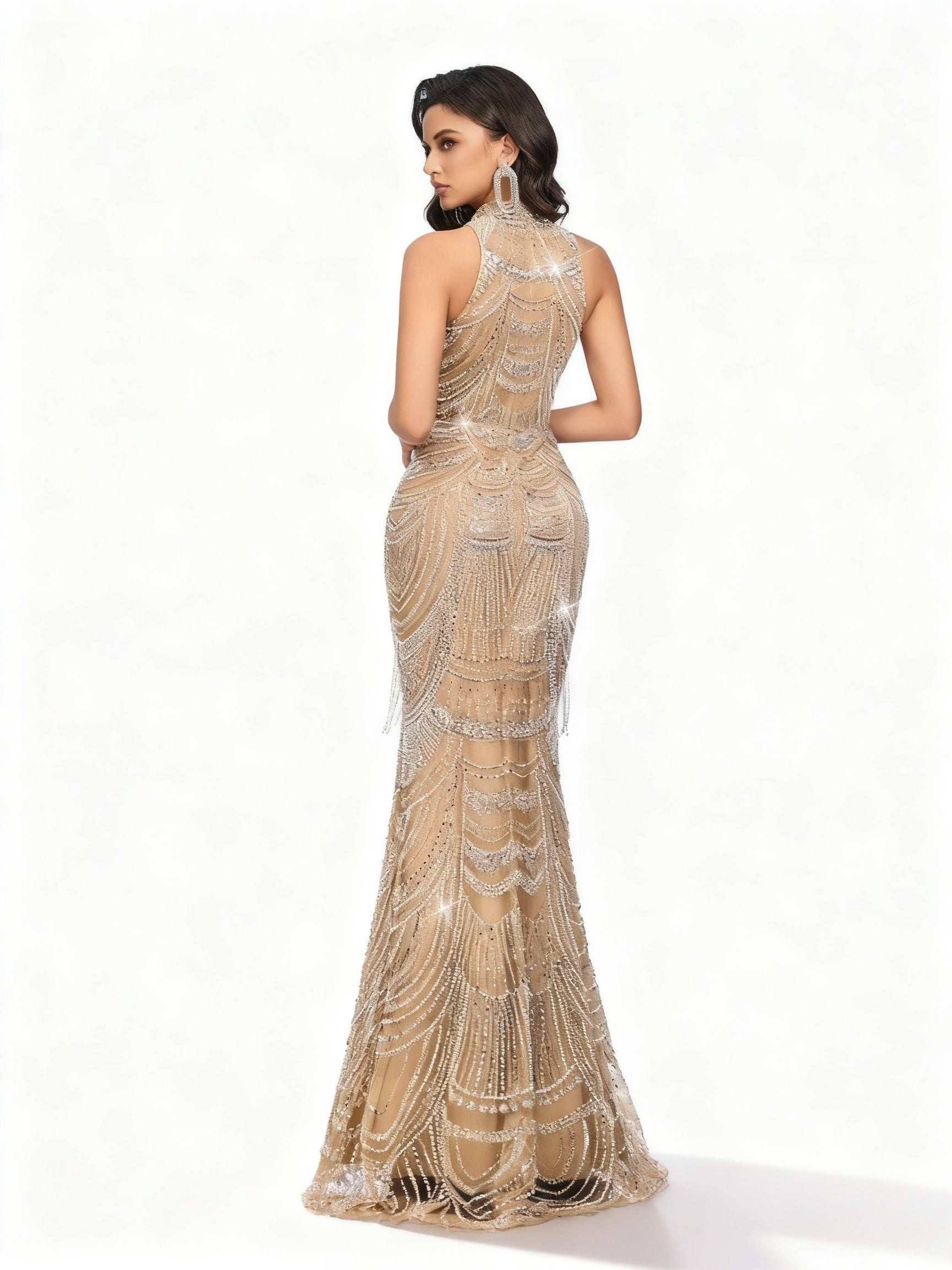 Stalluxe | Champagnerfarbenes Paillettenkleid mit Halter-Ausschnitt