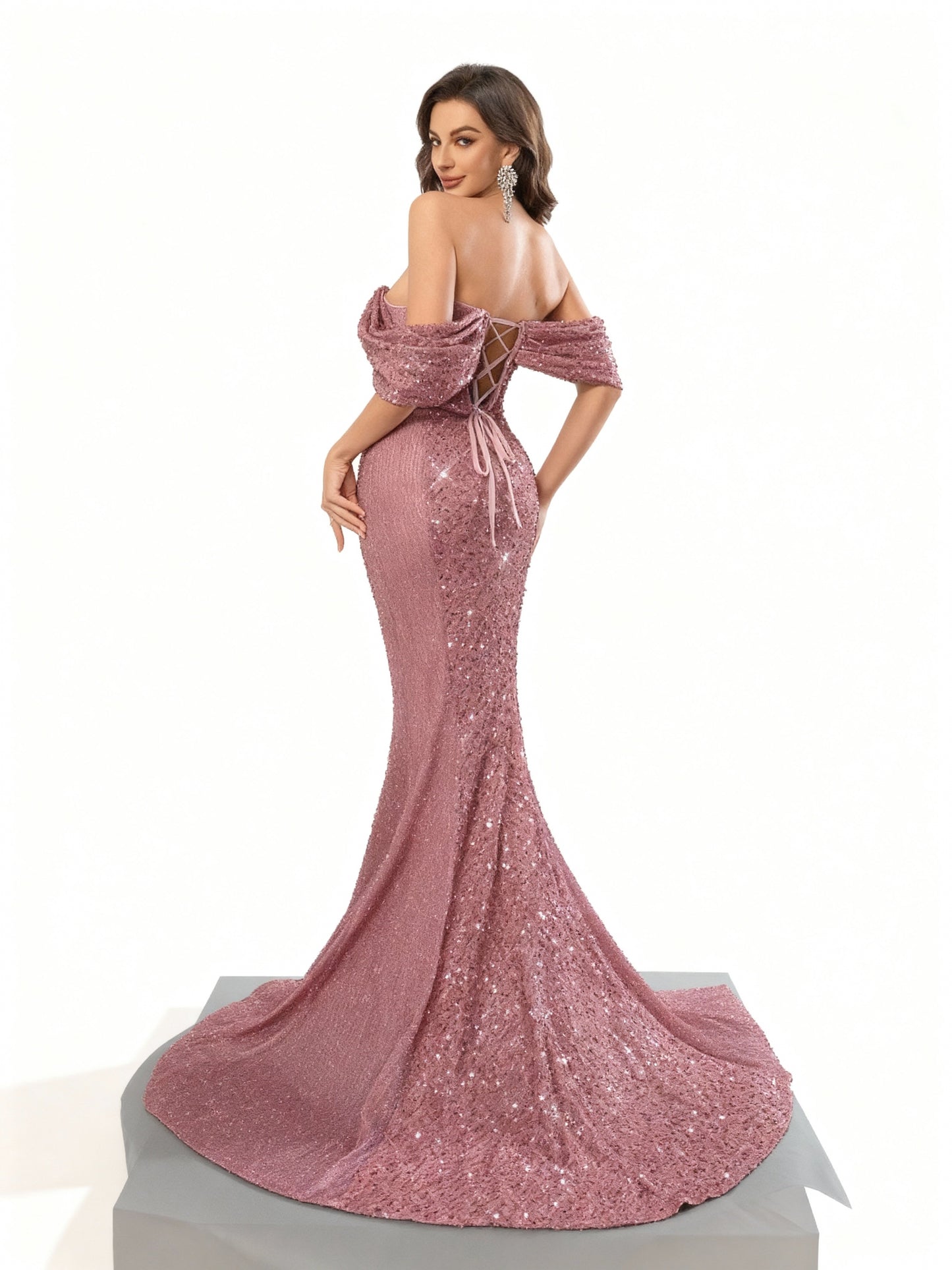 Stalluxe | Rosa Paillettenkleid mit Einem Träger und Fischschwanz