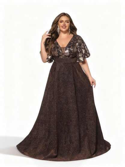 Stalluxe | Champagnerfarbenes Langes Kleid mit Blumen-Pailletten in Großen Größen