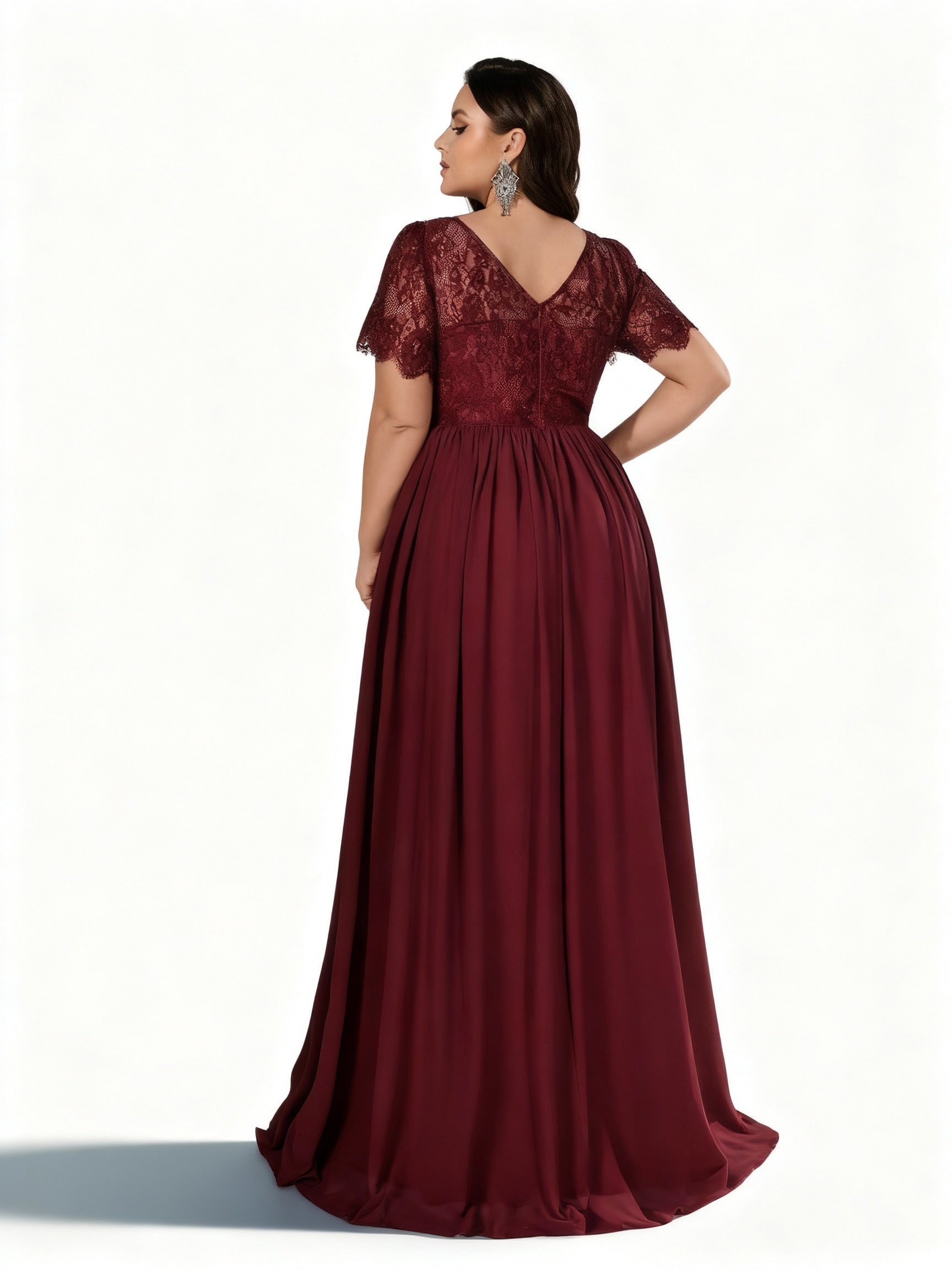 Stalluxe | Elegantes Spitzenkleid mit kurzen Ärmeln für Brautjungfern