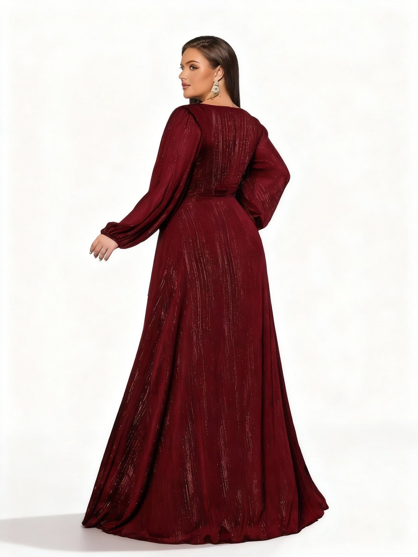 Stalluxe | Elegantes Abendkleid in Übergröße mit langen Ärmeln