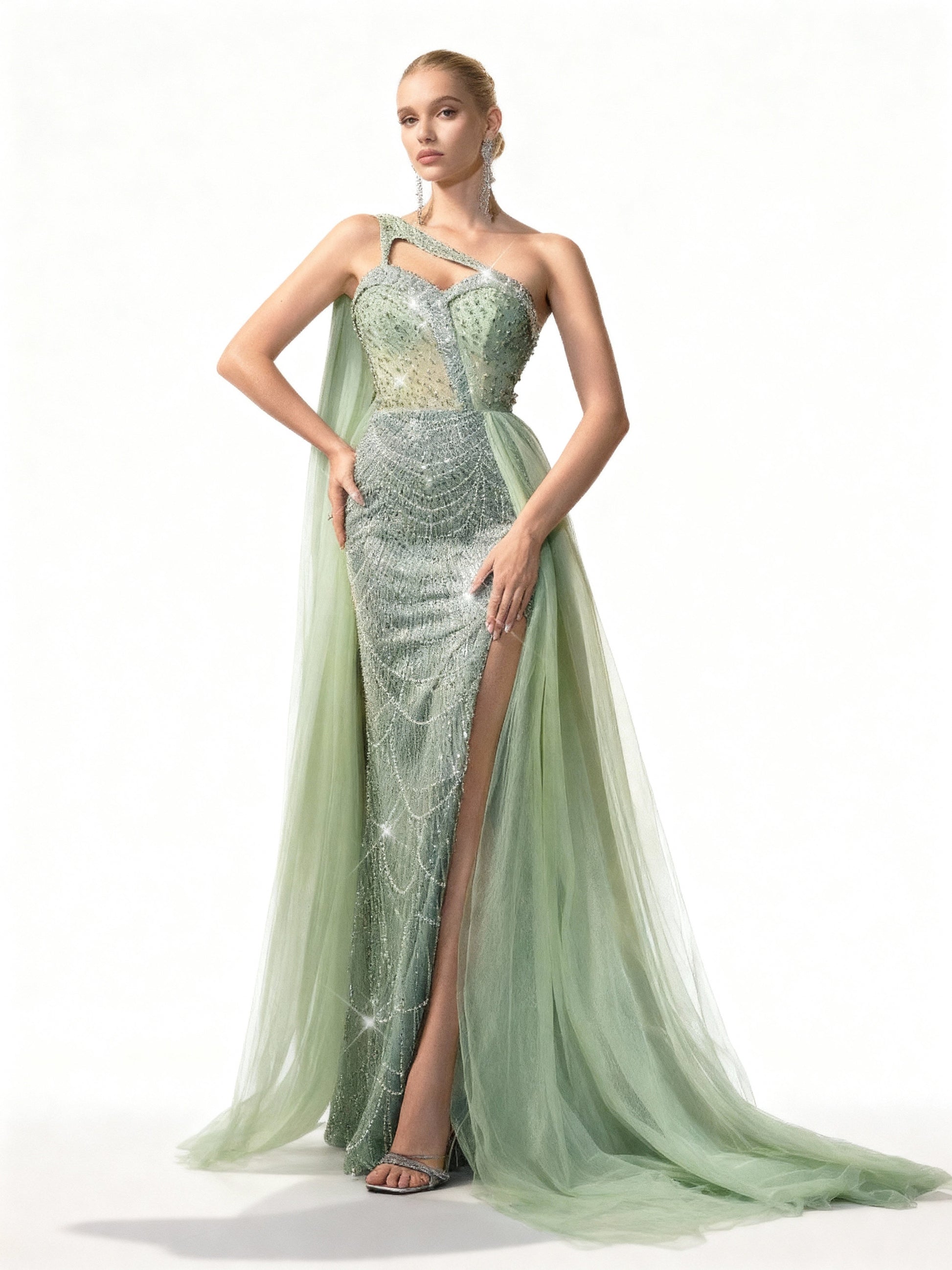 Stalluxe | Abendkleid in Mintgrün mit Strass, asymmetrischem Ausschnitt und bodenlangem Schnitt