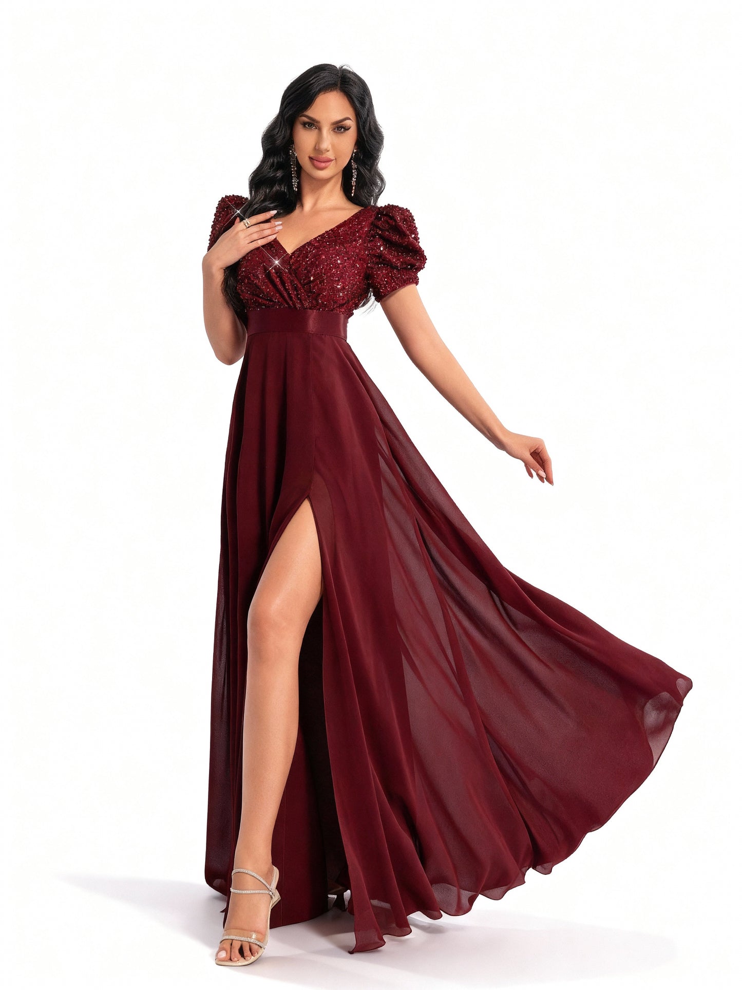 Stalluxe | Paillettenkleid mit V-Ausschnitt und Schlitzärmeln Weinrot