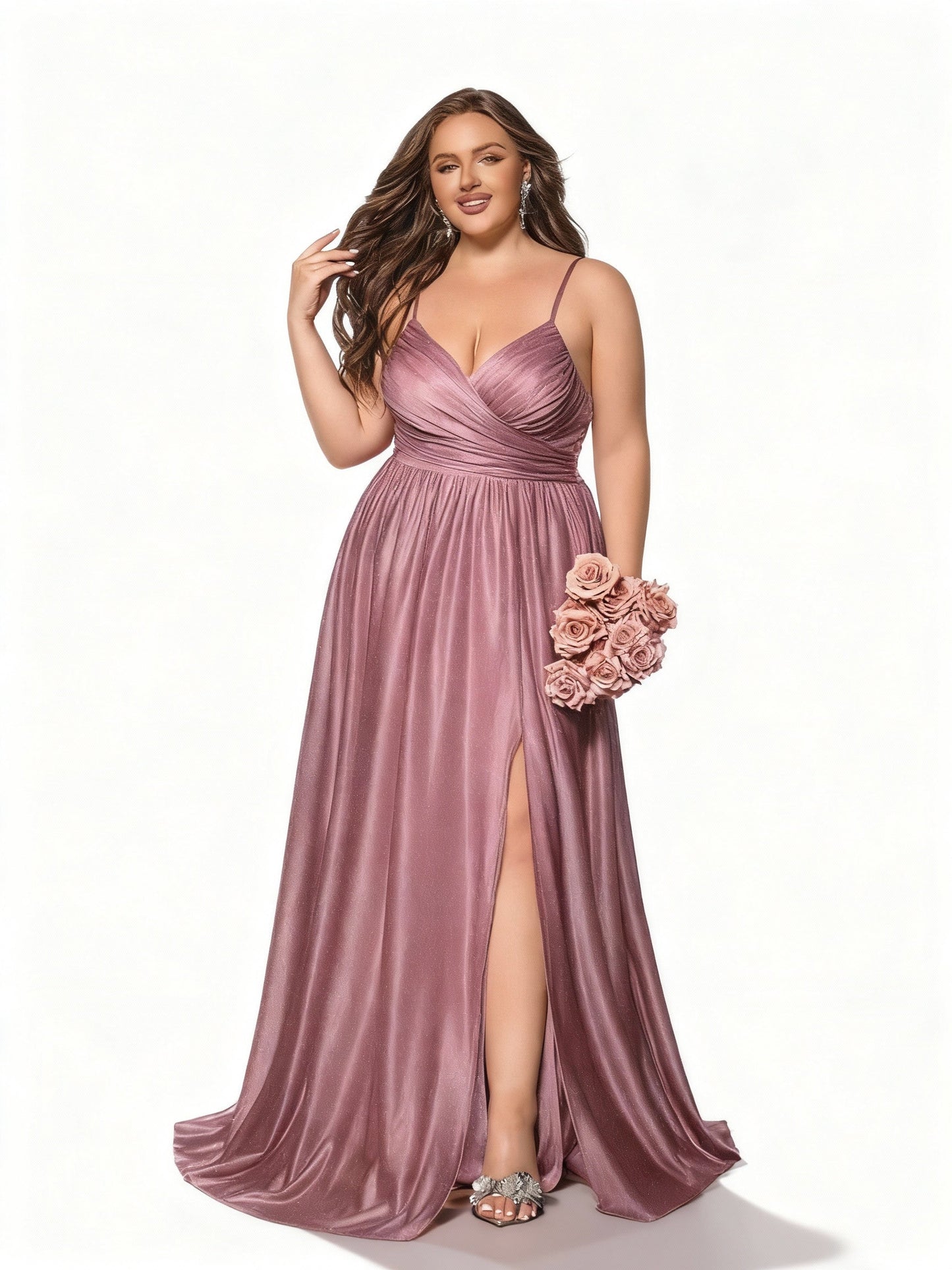 Stalluxe | Kleid in Übergröße in Rosa mit Schlitz für Brautjungfern