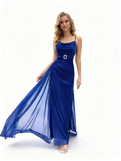 Stalluxe | Blaues Brautjungfernkleid mit Schlitz