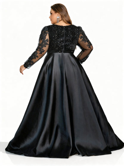 Stalluxe | Festliches Abendkleid mit Stickerei und Perlen in Übergröße