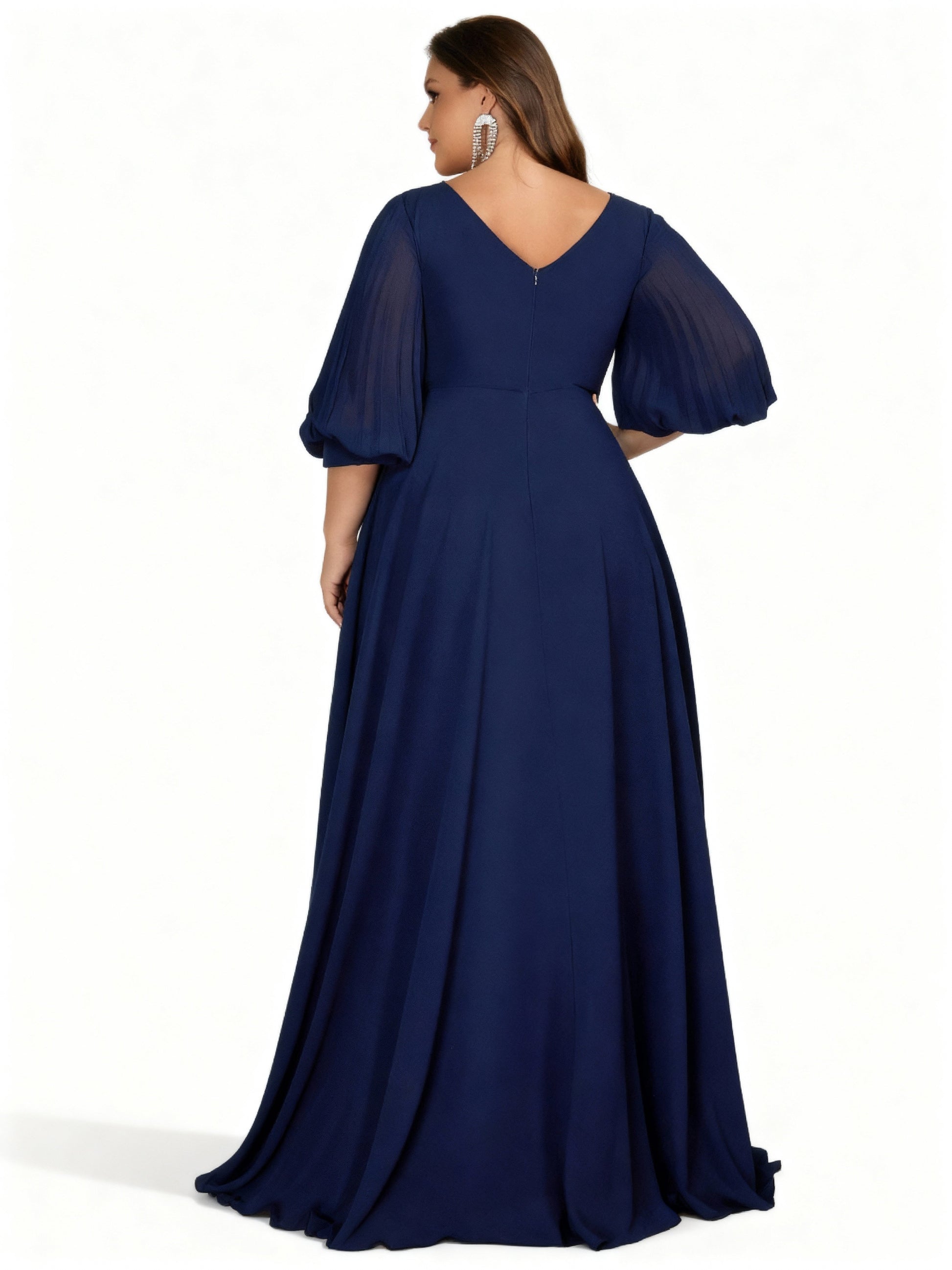 Stalluxe | Chiffon-Abendkleid in Marineblau mit Laternenärmeln und V-Ausschnitt in Übergröße