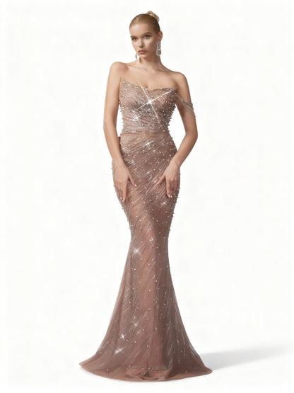 Stalluxe | Strassbesetztes Abendkleid mit Perlenverzierung