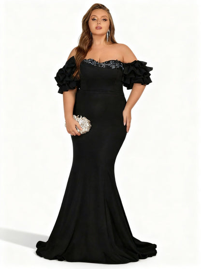 Stalluxe | Schwarzes Besticktes Trägerloses Kleid