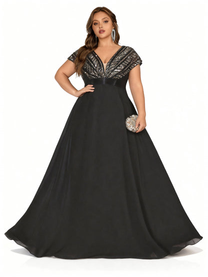 Stalluxe | Abendkleid mit kurzen Ärmeln, V-Ausschnitt und Paillettenbesatz