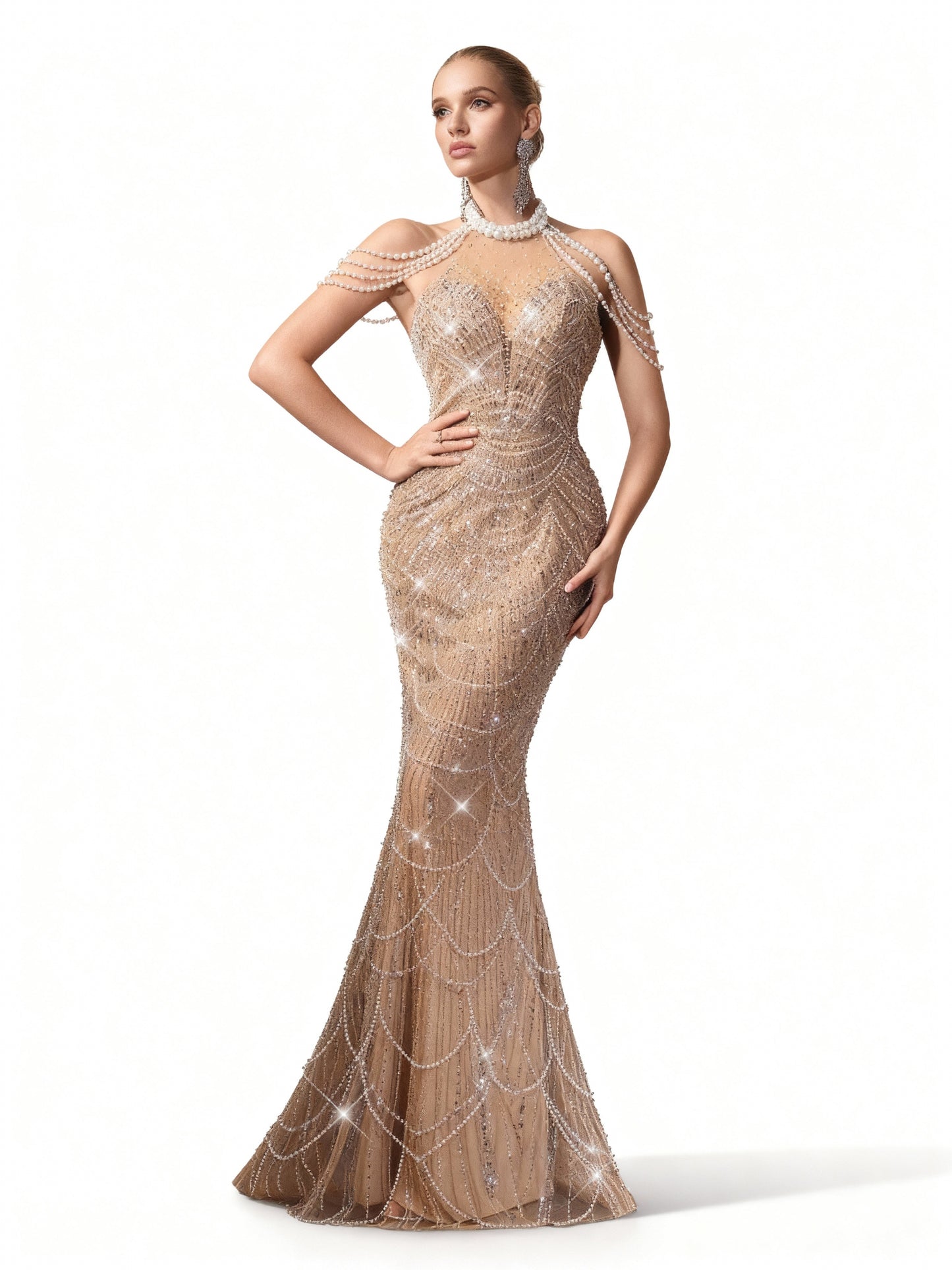 Stalluxe | Langes Kleid mit Neckholder und Meerjungfrauen-Saum