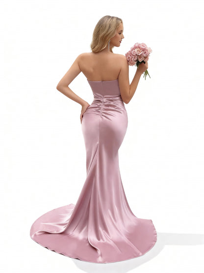 Stalluxe | Romantisches rosa Abendkleid mit Falten, trägerlosem Design und Schlitz