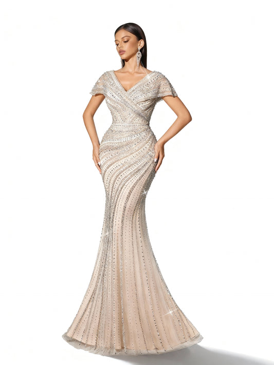 Stalluxe | Silbernes Paillettenkleid mit V-Ausschnitt im Meerjungfrauenstil XL