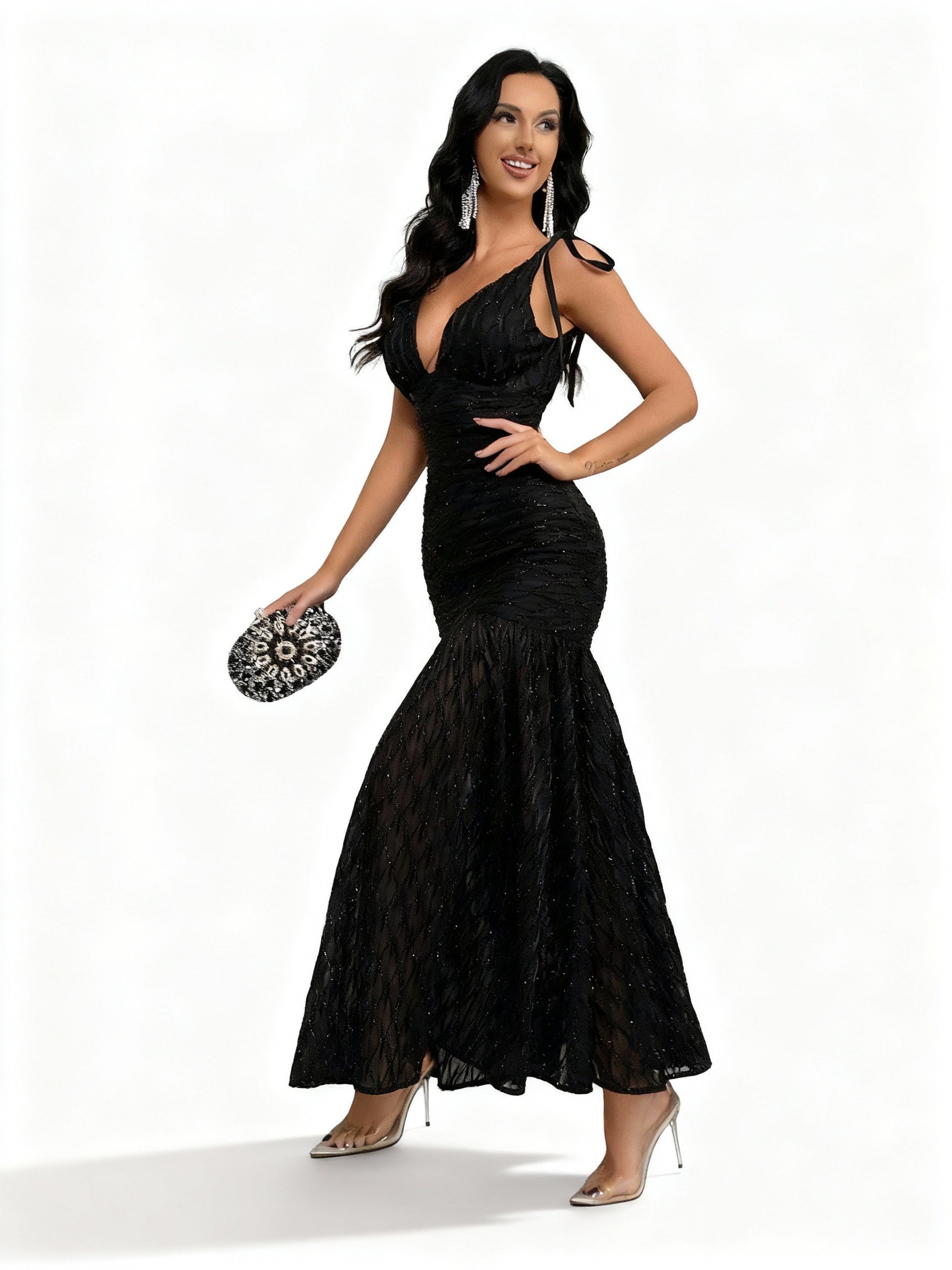 Stalluxe | Elegantes Abendkleid mit Tiefem V-Ausschnitt und Fishtail-Schnitt