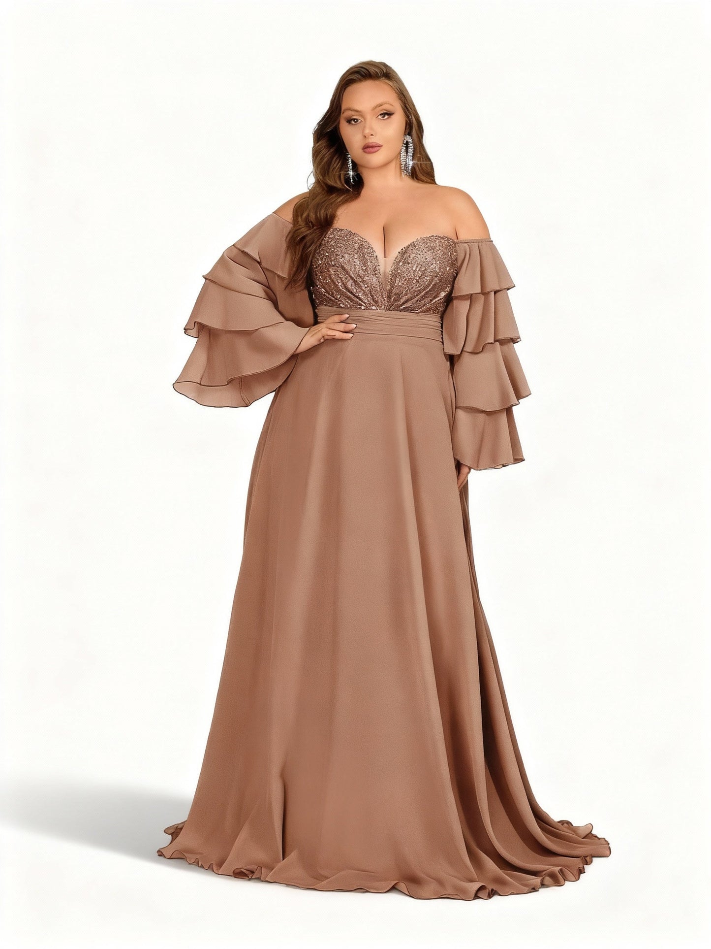 Stalluxe | Glamouröses Schulterfreies Kleid mit Pailletten-Details Apricot