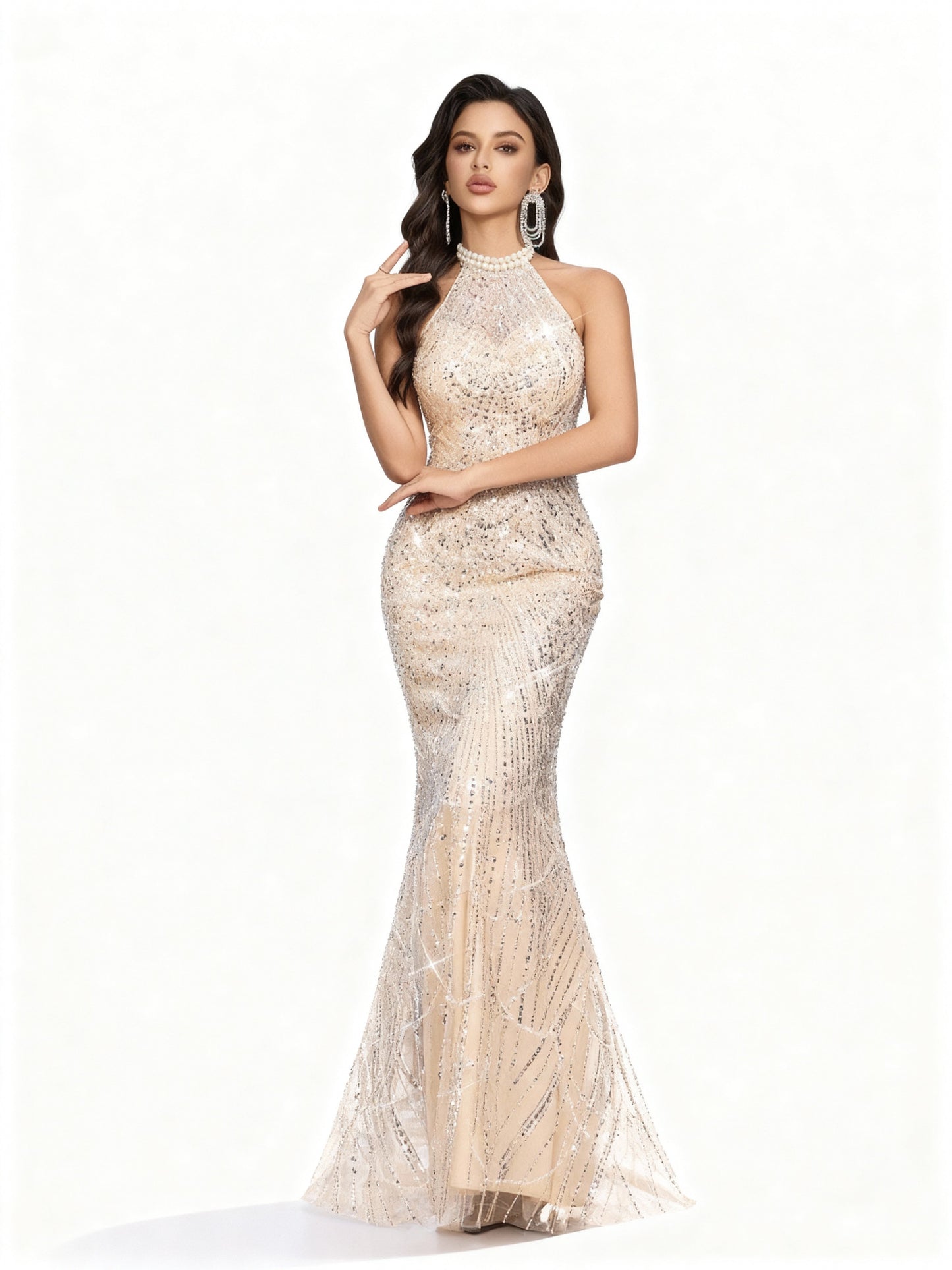 Stalluxe | Rückenausschnittkleid mit Meerjungfrauen-Saum Beige