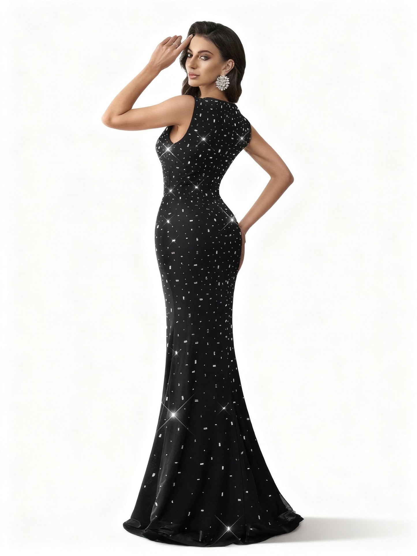 Stalluxe | Luxuriöses Strass-Abendkleid ohne Ärmel mit Rundhalsausschnitt