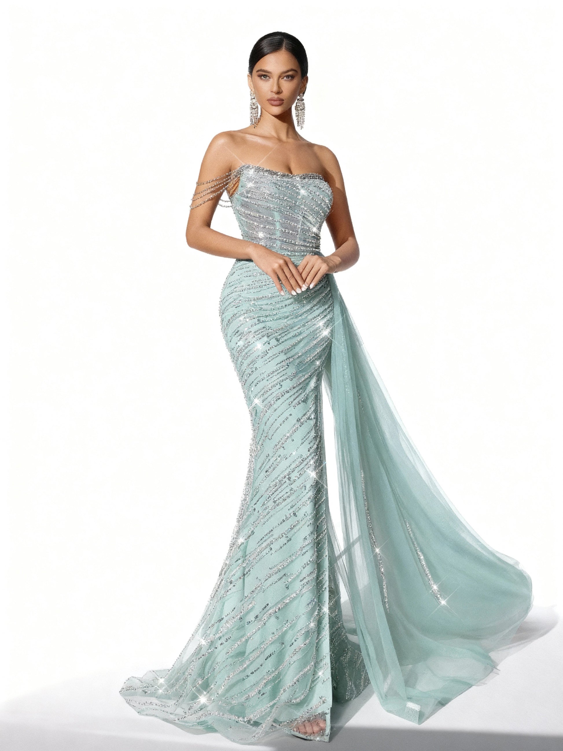 Stalluxe | Atemberaubendes trägerloses Abendkleid mit Streifen-Pailletten und hohem Beinschlitz XL