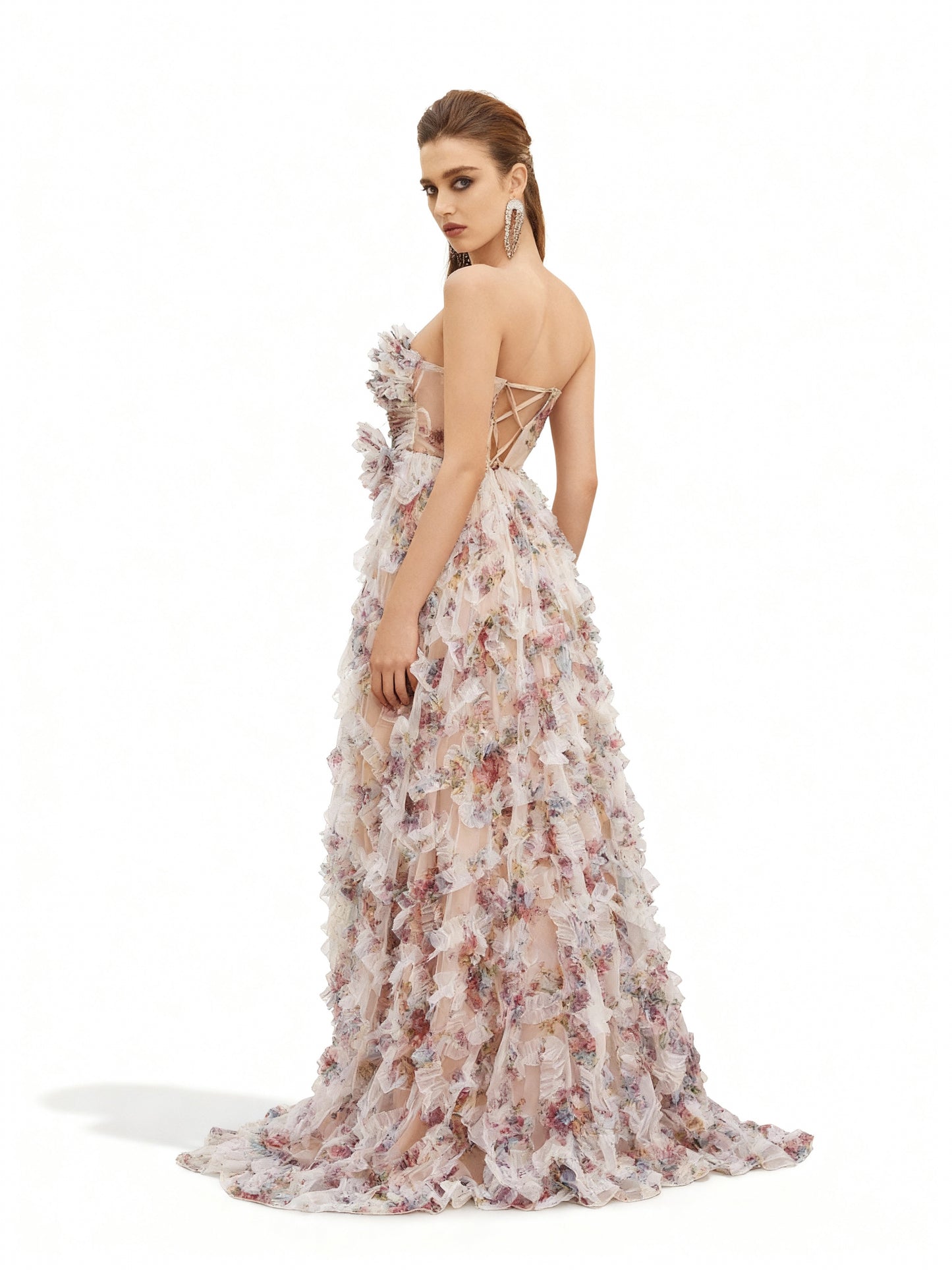 Stalluxe | Sommerliches Abendkleid mit Blumenmuster, offenem Rücken und hohem Beinschlitz