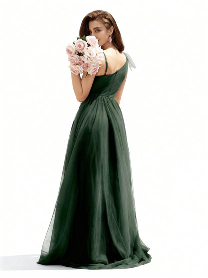 Stalluxe | Asymmetrisches Netzkleid mit Blumenverzierung