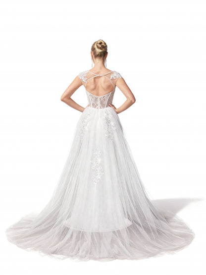 Stalluxe | Elegantes Weißes Brautkleid mit Mesh und Boot-Ausschnitt