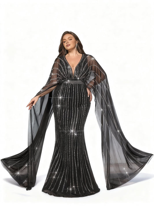 Stalluxe | Schwarzes Abendkleid in Übergröße mit Strass, Mesh und Fledermausärmeln
