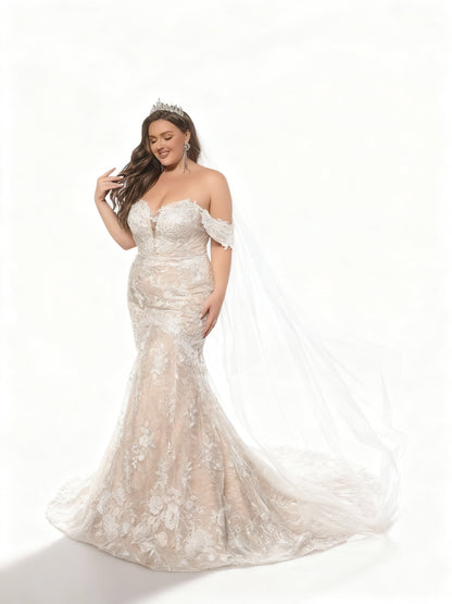 Stalluxe | Weißes Etui-Brautkleid in Übergröße mit One-Shoulder-Schnitt