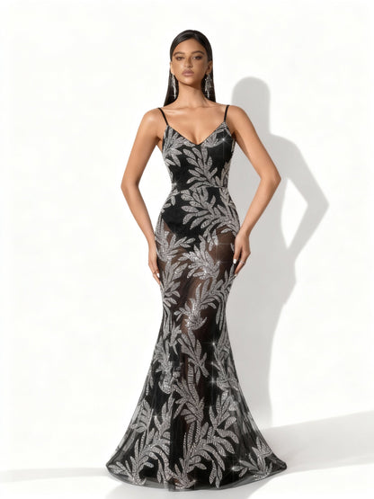 Stalluxe | Schwarzes Netzkleid mit Blumenmuster und Halterneck