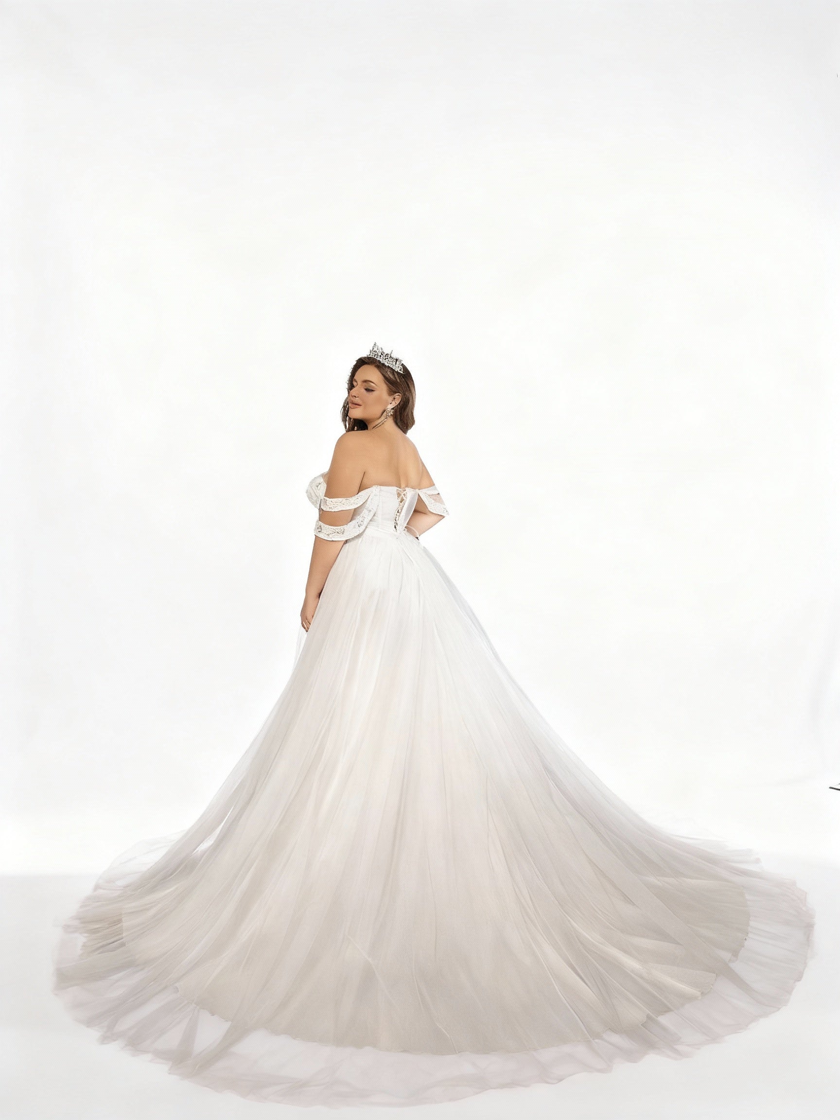 Sovea | One-Shoulder Brautkleid mit Mesh-Details und Falten