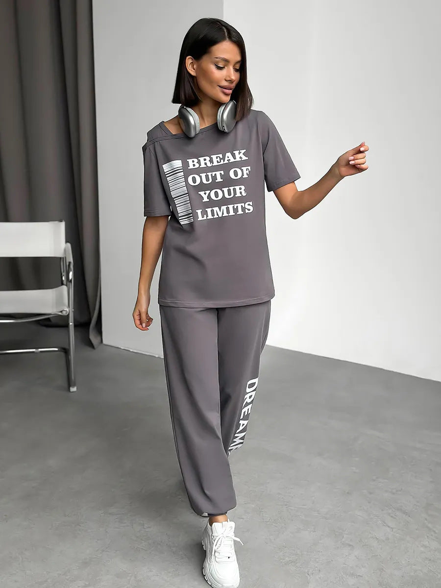Damen modernes Sport-Set mit ausschnitt und grafischem Print Stalluxe