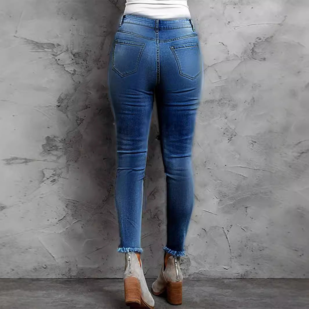 Damen Ripped Skinny-Jeans mit modischen Leo-Applikationen und fransigen Details Stalluxe