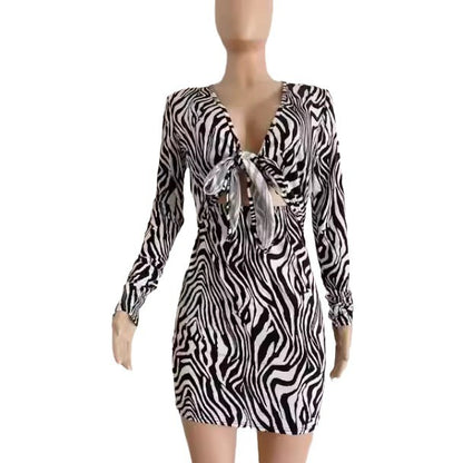 Damen Figurbetontes Leo-Kleid mit V-Ausschnitt und Schleifendetail Stalluxe