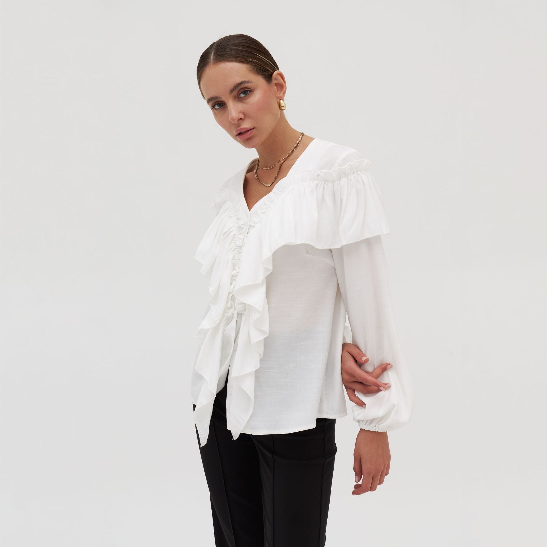 Damen Elegantes Blusenoberteil mit voluminösen Rüschen und schmeichelndem Schnitt Stalluxe