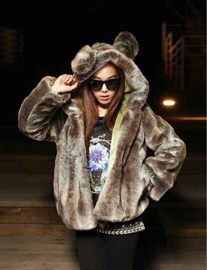 Damen Kuschelige Kunstpelzjacke mit verspieltem Ohren-Design Stalluxe