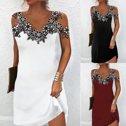 Damen Elegantes Kleid mit Spitzenbesatz Stalluxe