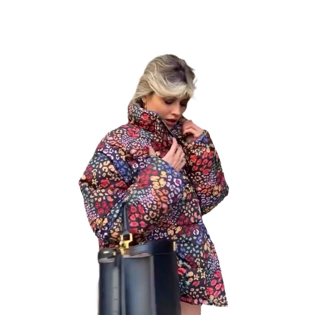 Damen Lässige Jacke mit buntem Tiermotiv und hohem Kragen Stalluxe